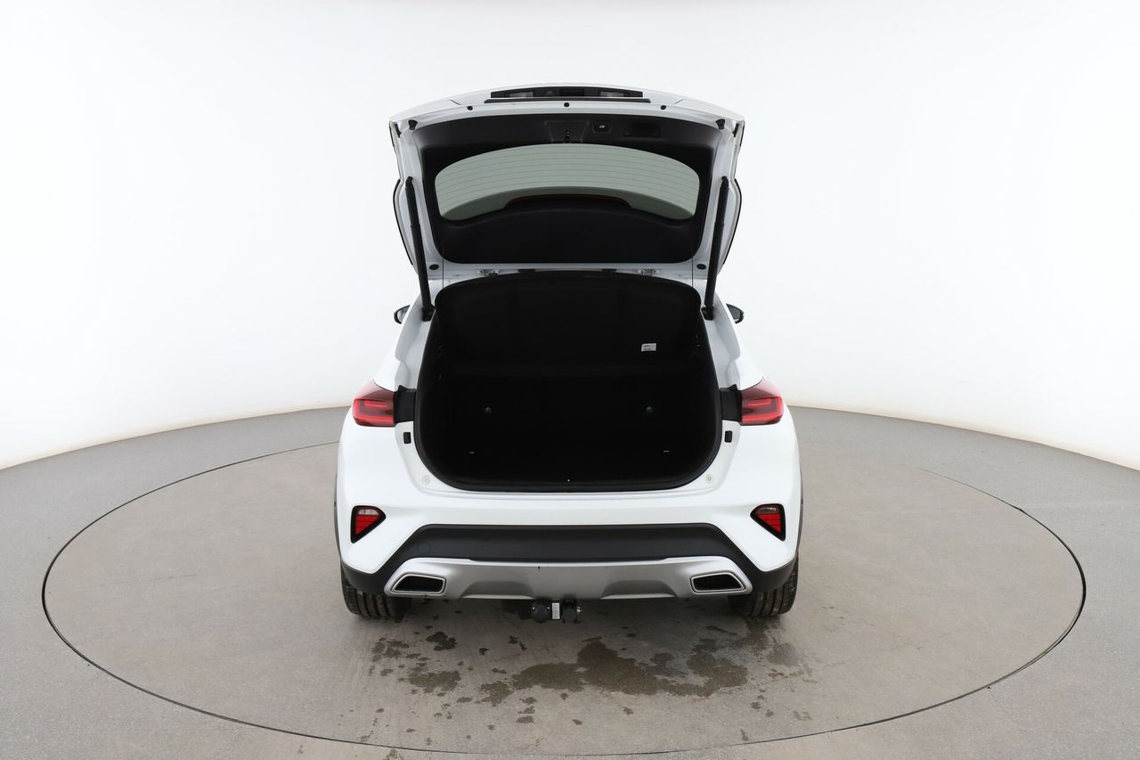 Foto Kia XCeed 16