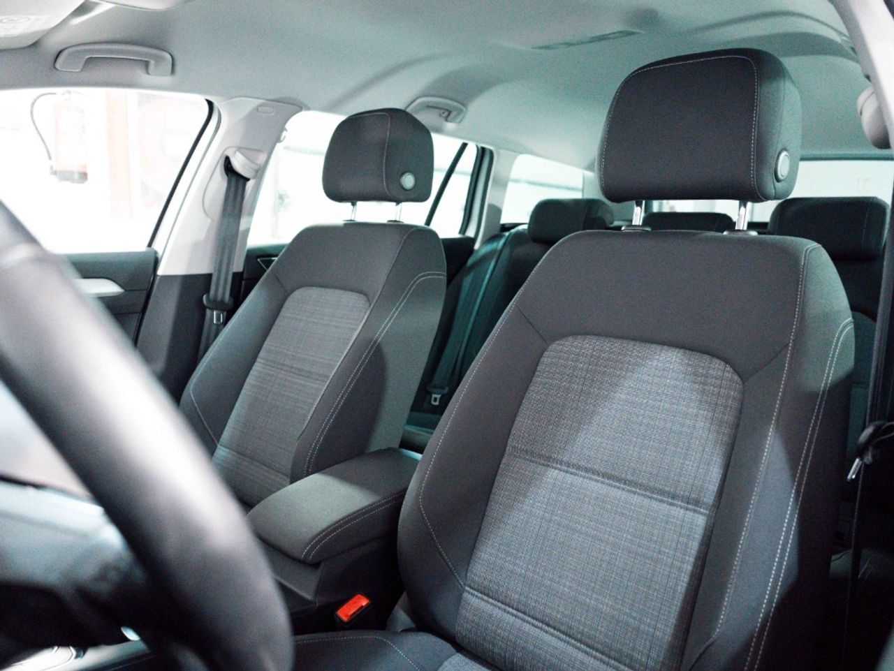 Foto Volkswagen Passat 21