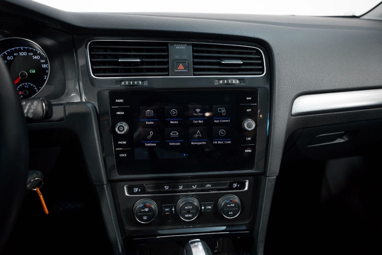 Foto Volkswagen Golf 18