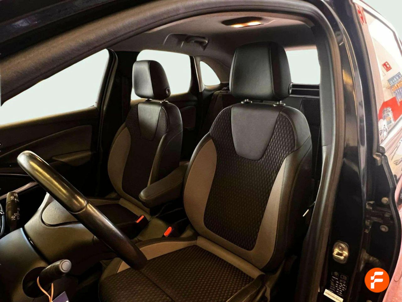 Foto Opel Crossland X 13