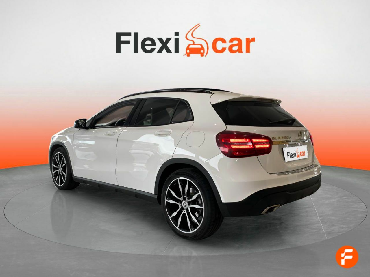 Foto Mercedes-Benz Clase GLA 7