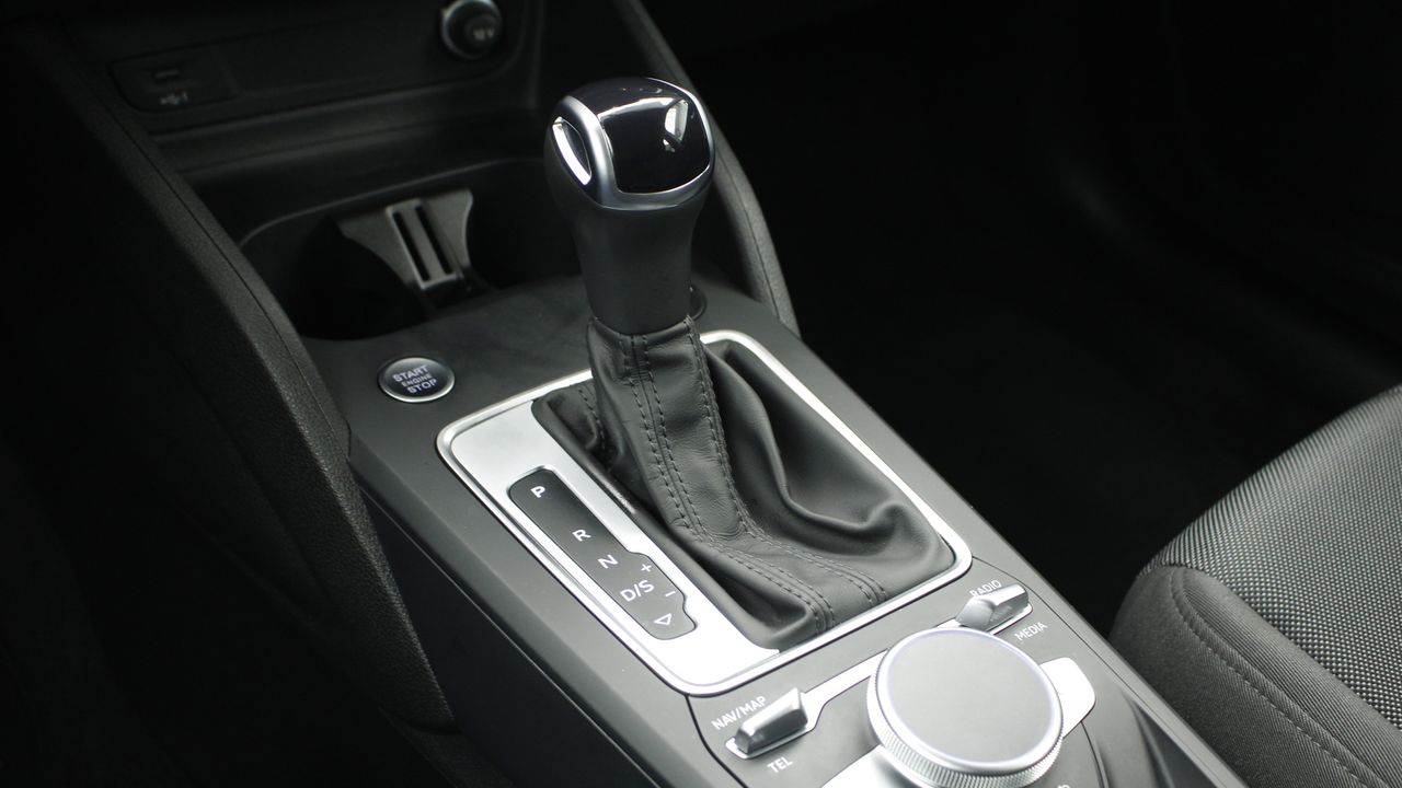 Foto Audi Q2 10