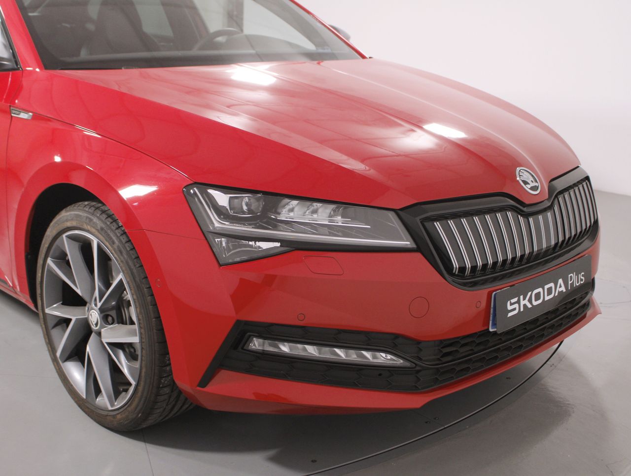 Foto Skoda Superb 16