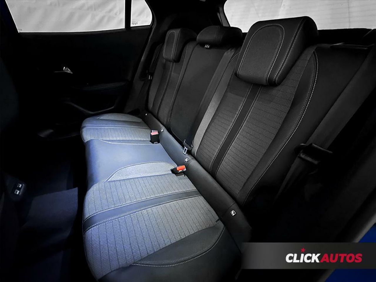 Foto Peugeot 2008 19