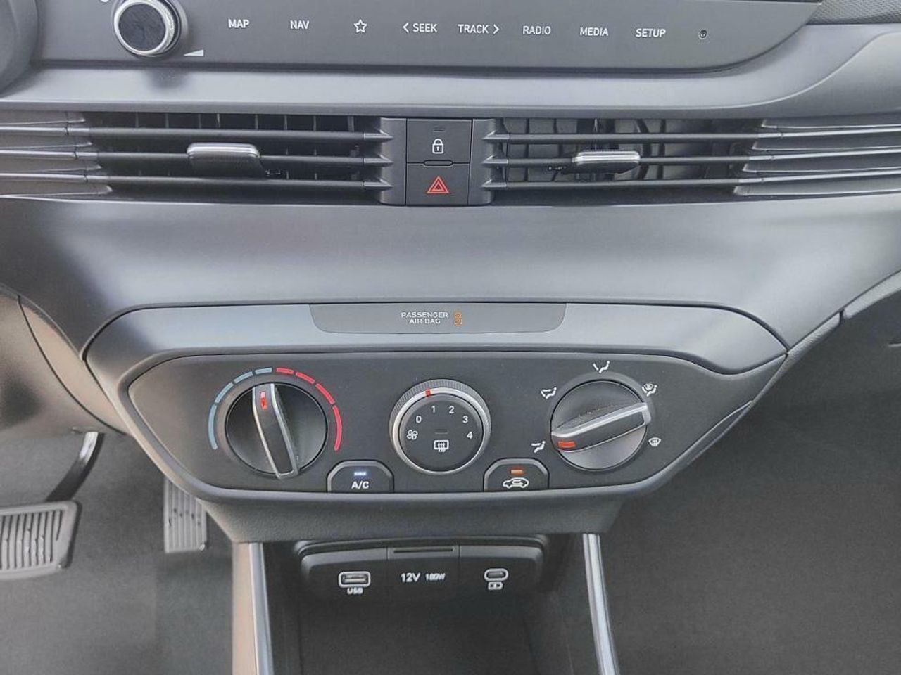 Foto Hyundai i20 11