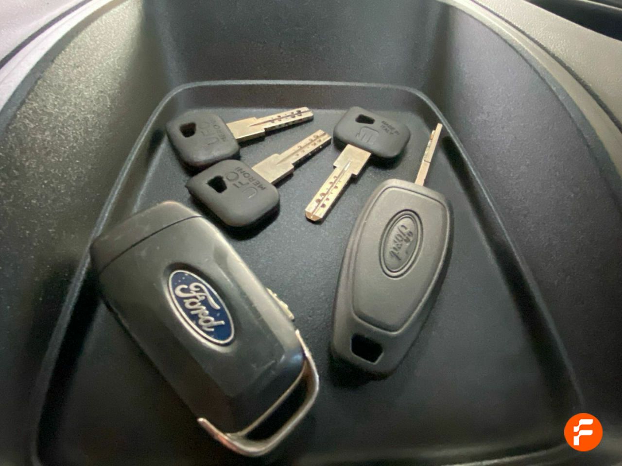 Foto Ford Transit Connect 25
