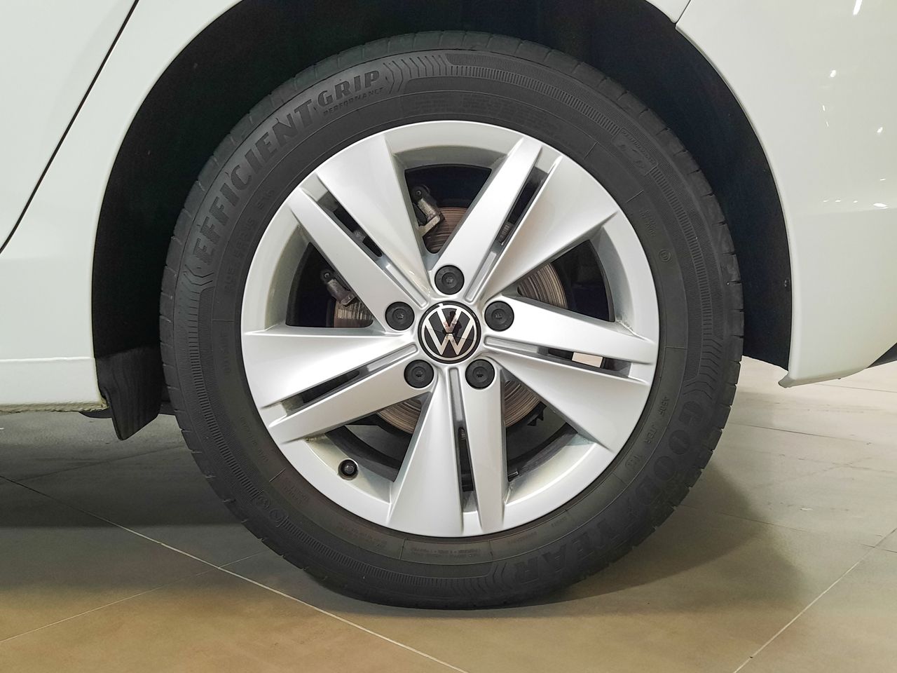 Foto Volkswagen Golf 8