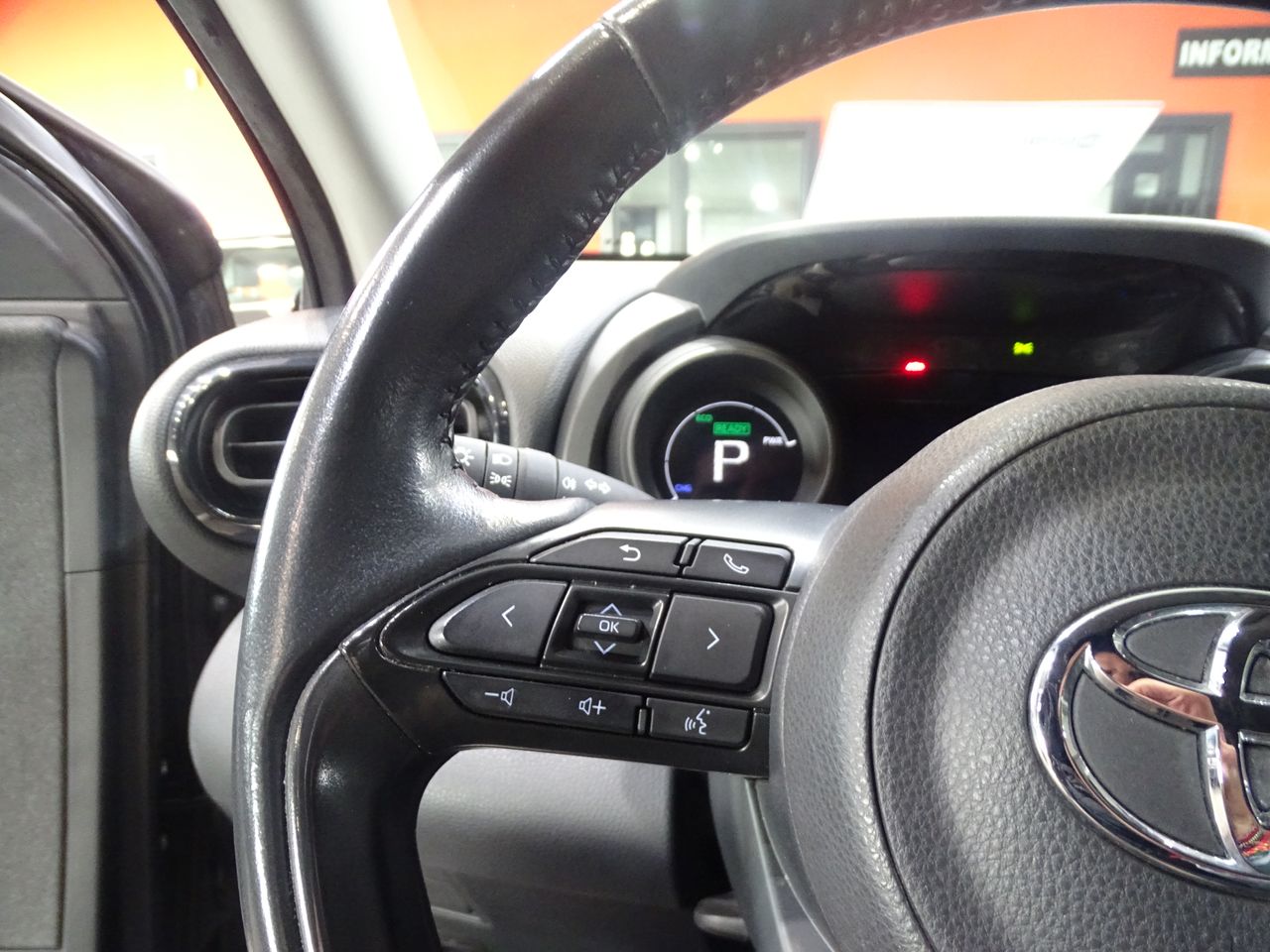 Foto Toyota Yaris 15