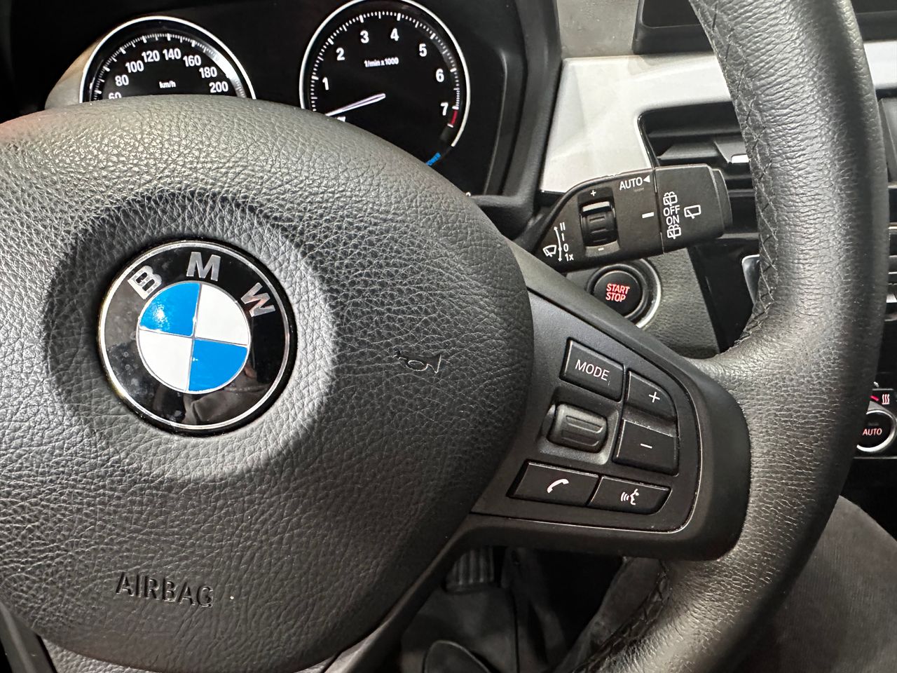 Foto BMW X1 10