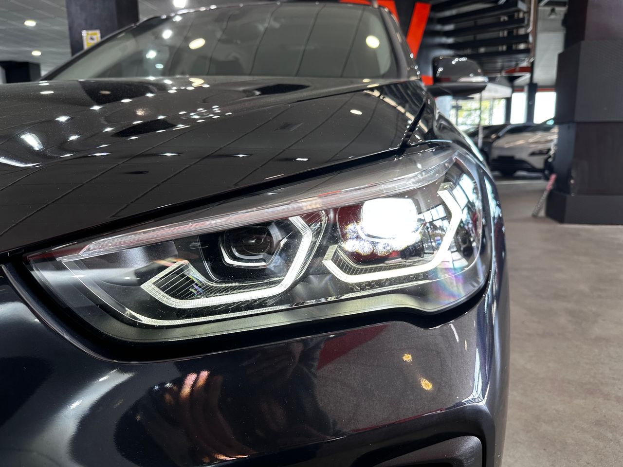 Foto BMW X1 16
