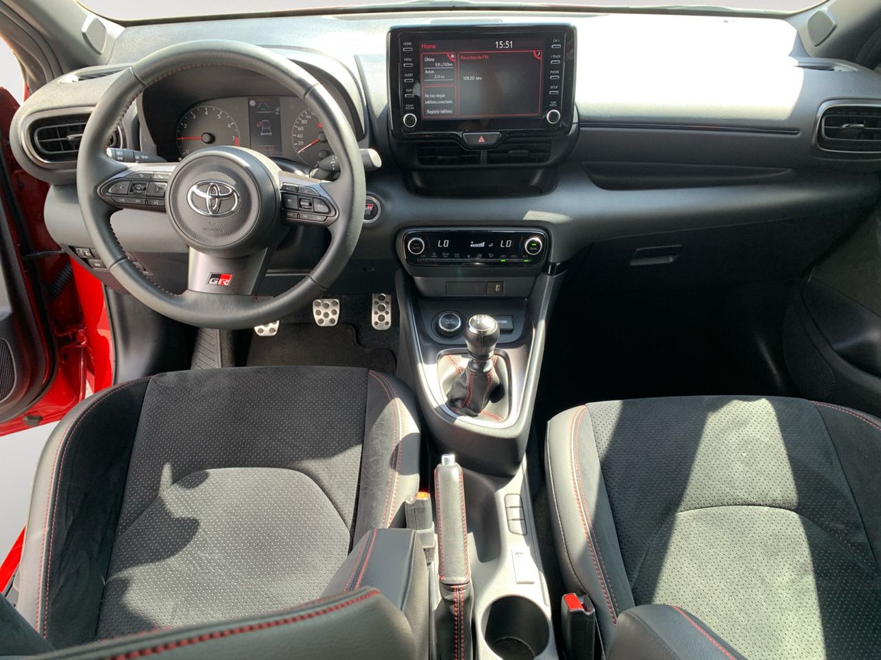 Foto Toyota Yaris 6