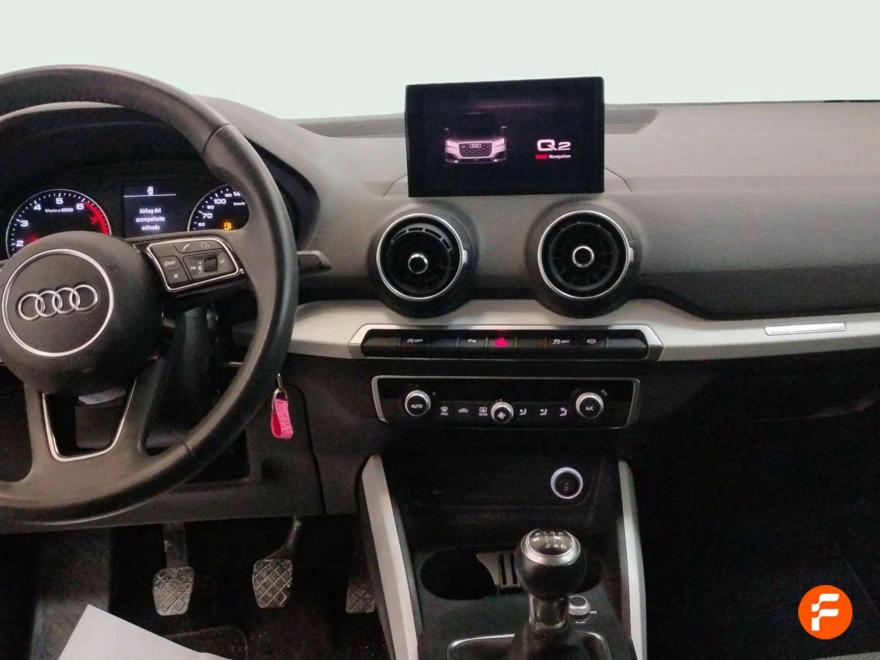 Foto Audi Q2 11