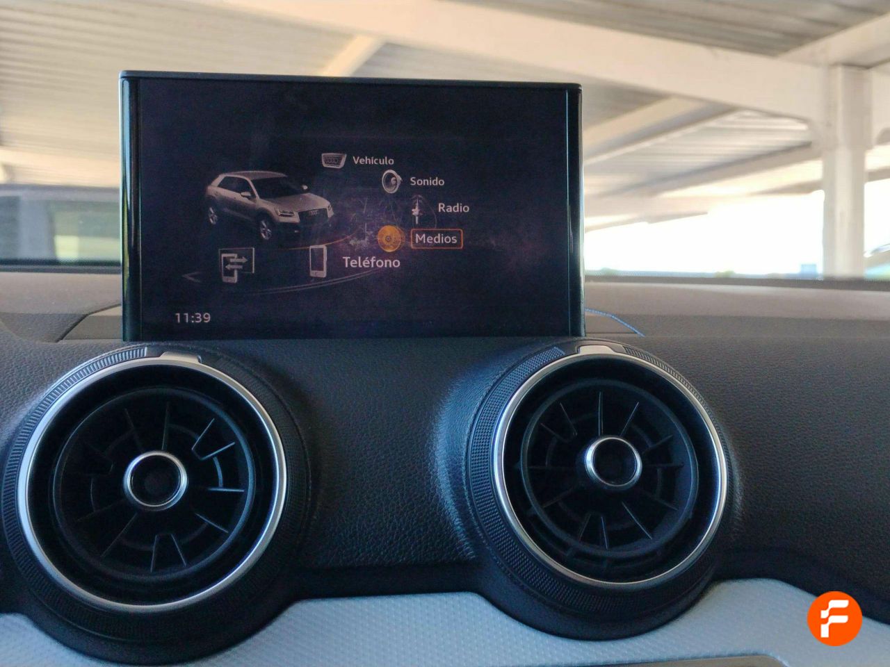 Foto Audi Q2 14