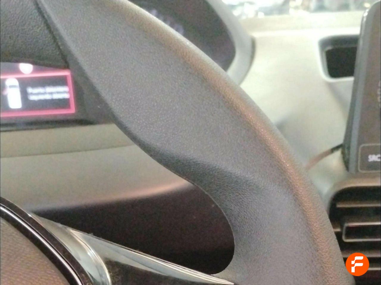 Foto Peugeot Rifter 13