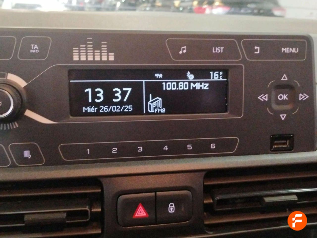Foto Peugeot Rifter 16