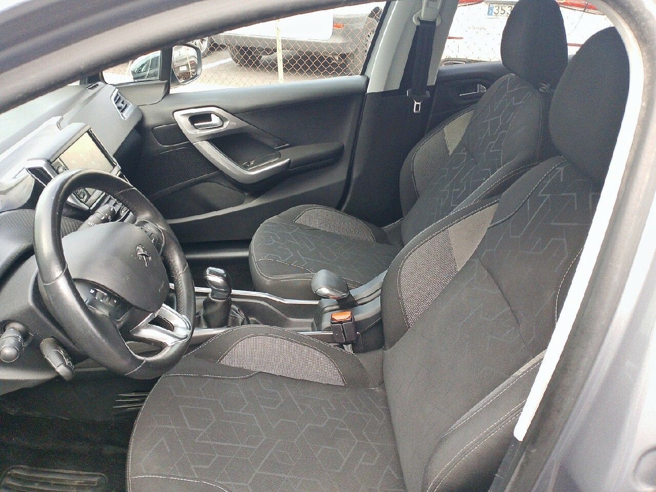 Foto Peugeot 2008 9