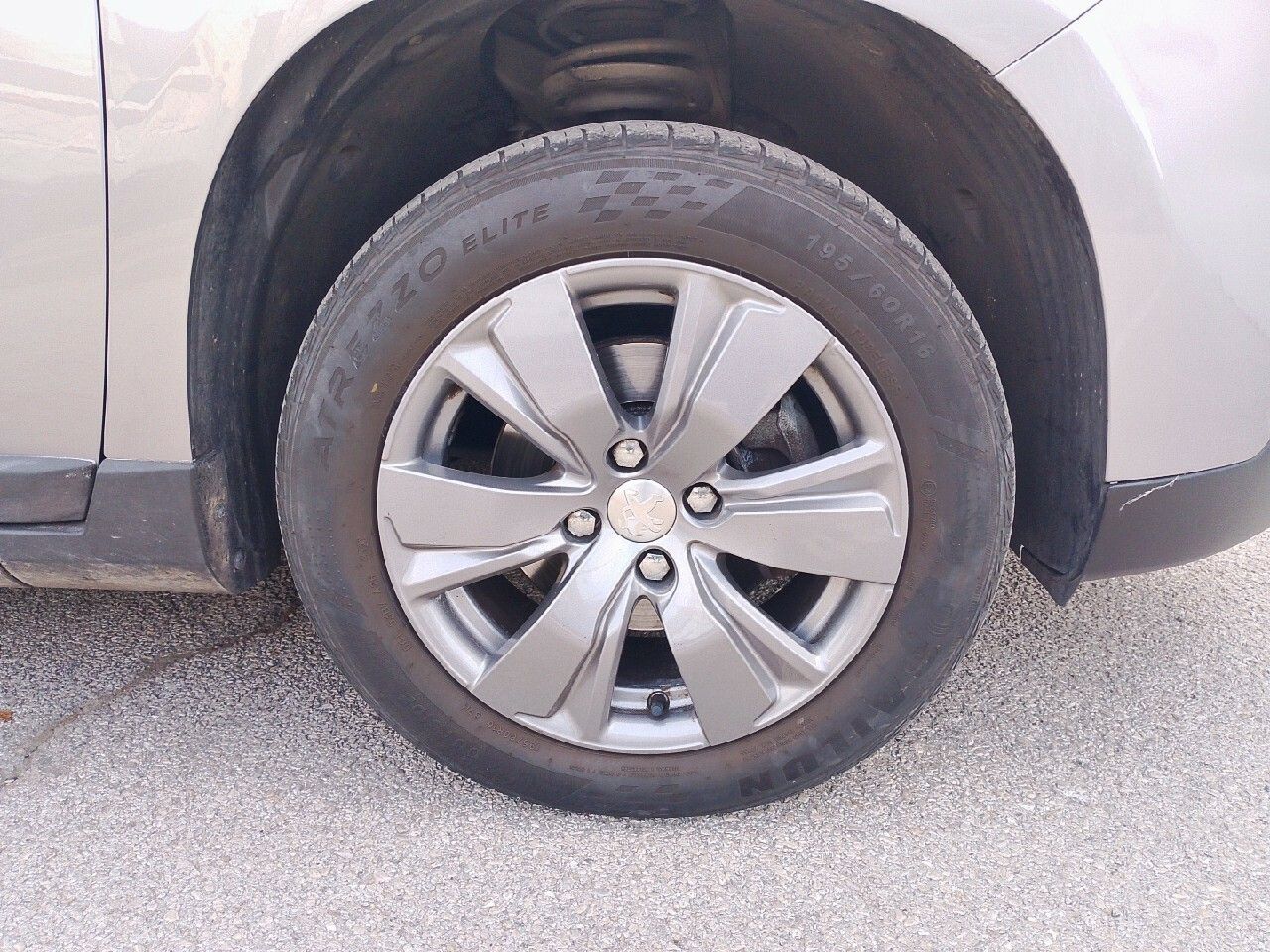 Foto Peugeot 2008 11