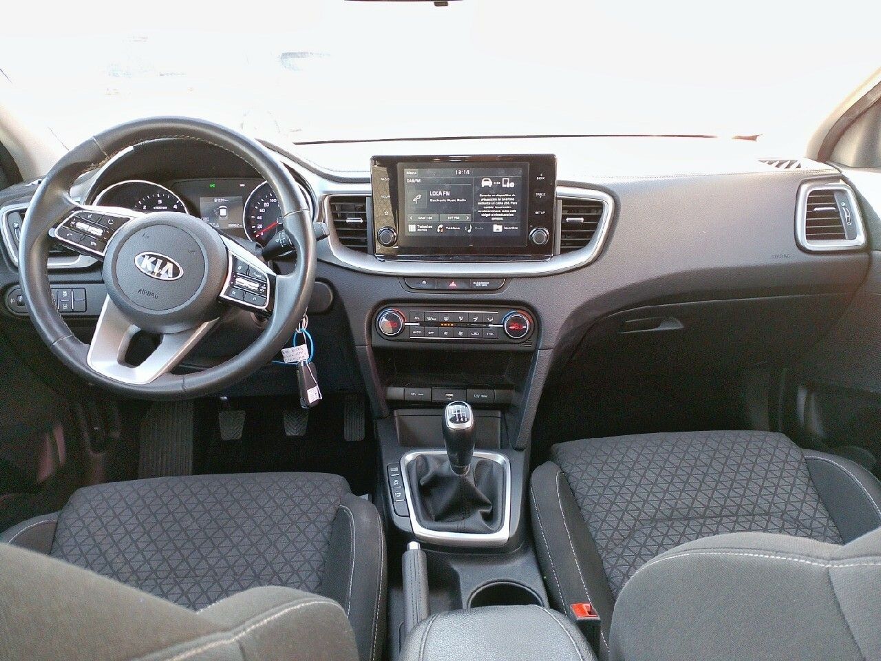 Foto Kia XCeed 8