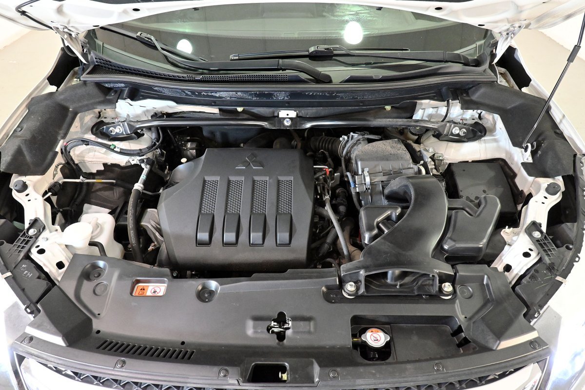 Foto Mitsubishi Eclipse Cross 7