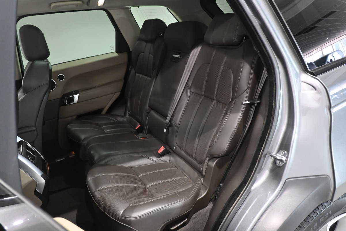 Foto Land-Rover Range Rover Sport 12