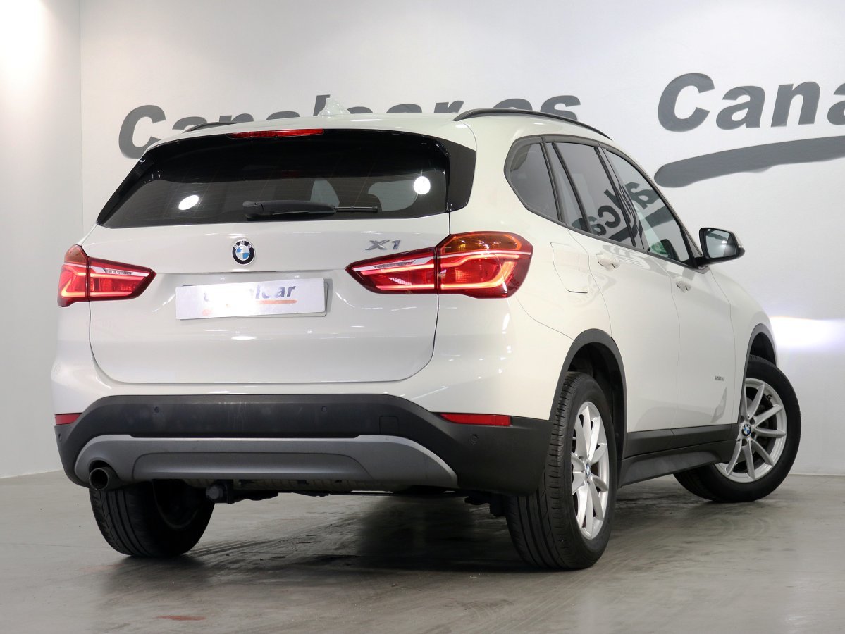 Foto BMW X1 4