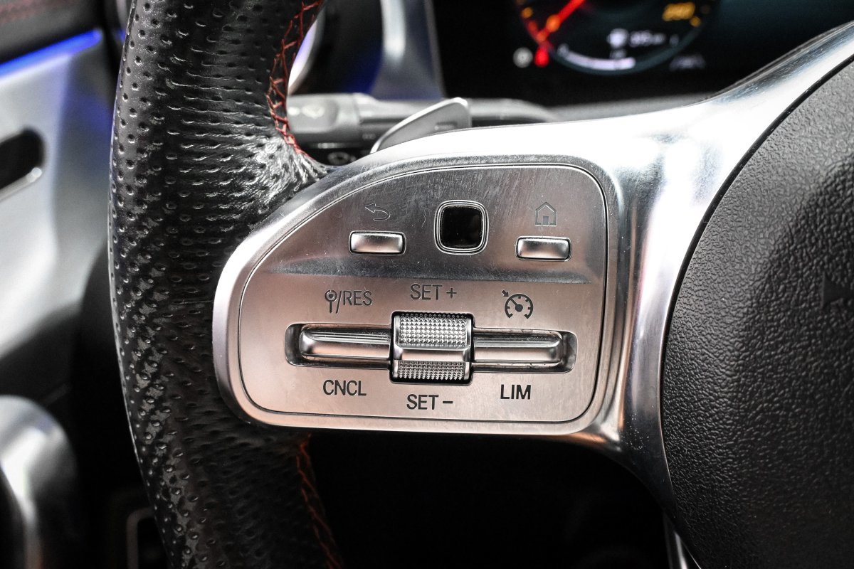 Foto Mercedes-Benz Clase CLA 24