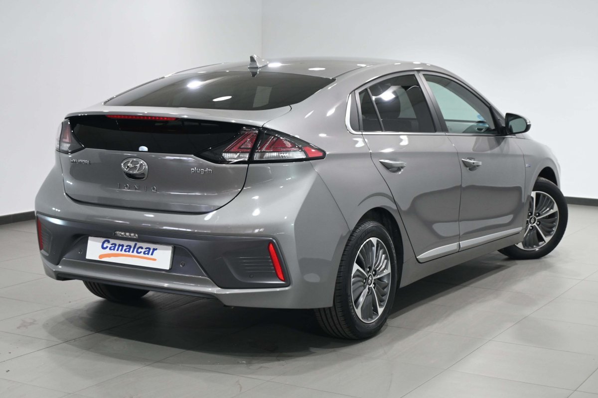 Foto Hyundai IONIQ 4