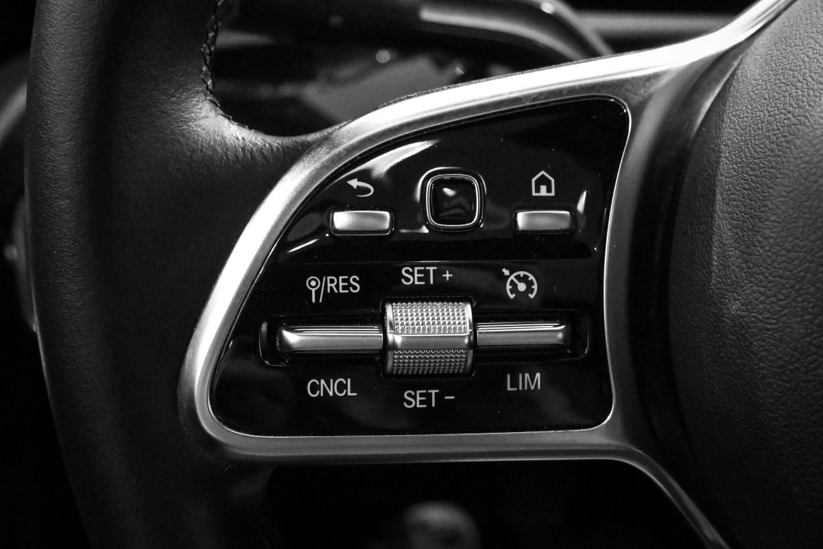 Foto Mercedes-Benz Clase CLA 27