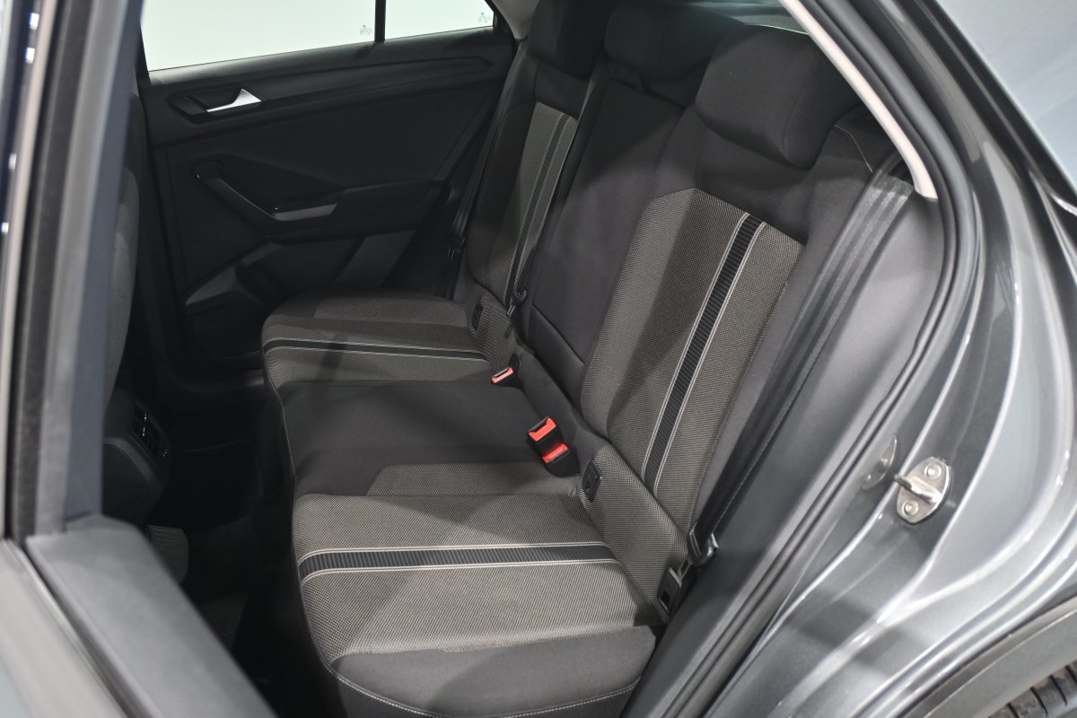 Foto Volkswagen T-Roc 11