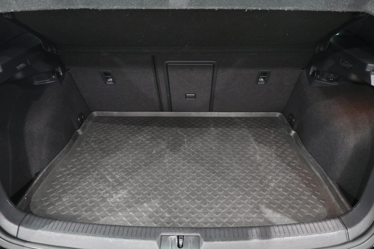 Foto Volkswagen Golf 8