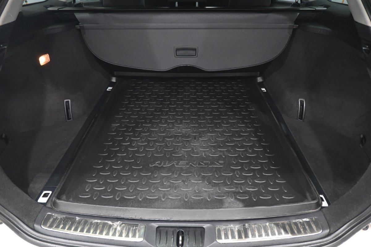 Foto Toyota Avensis 8