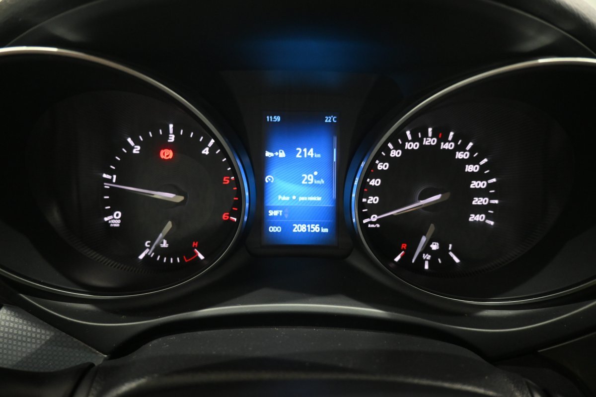 Foto Toyota Avensis 13