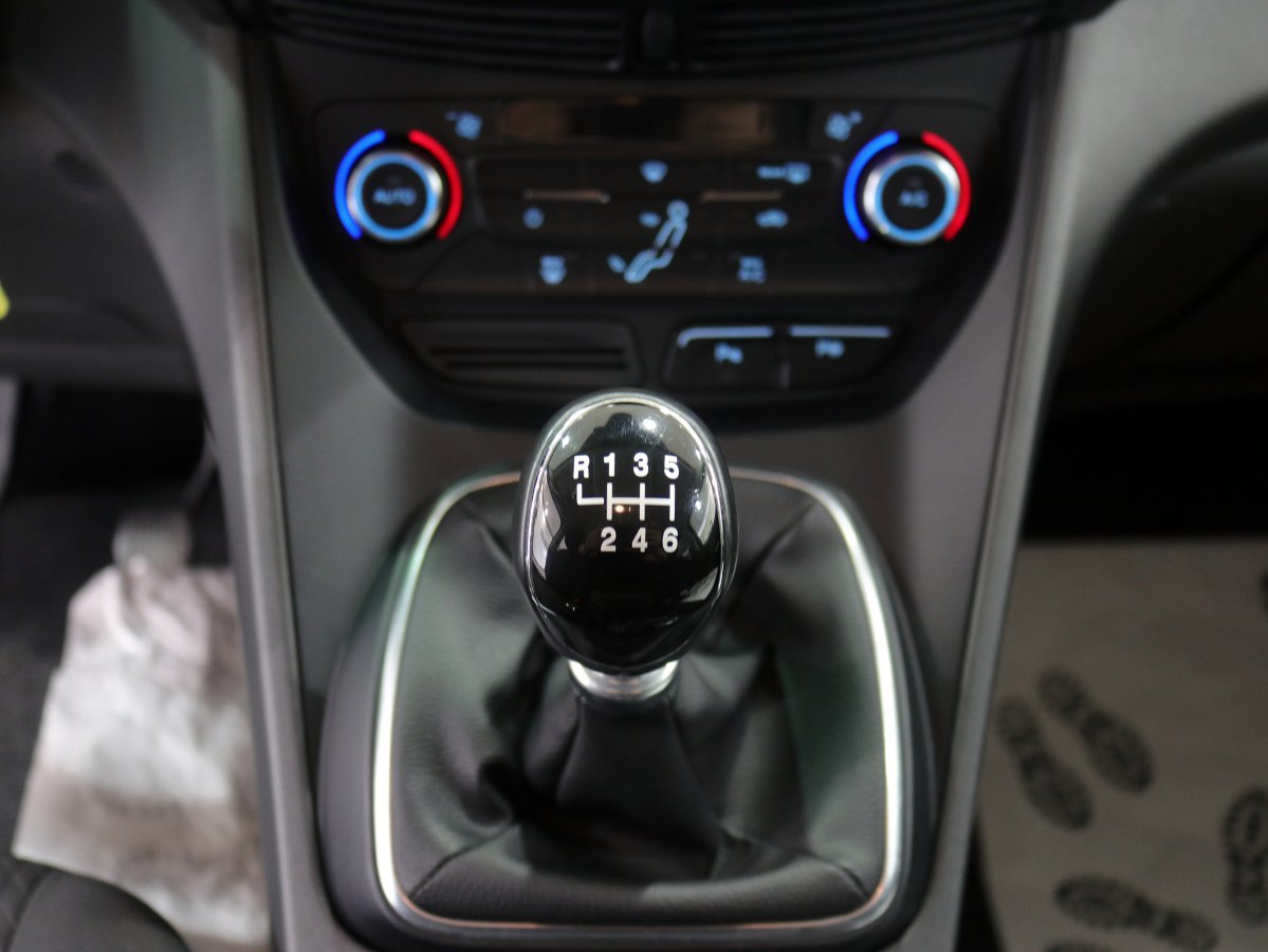 Foto Ford Grand C-MAX 19