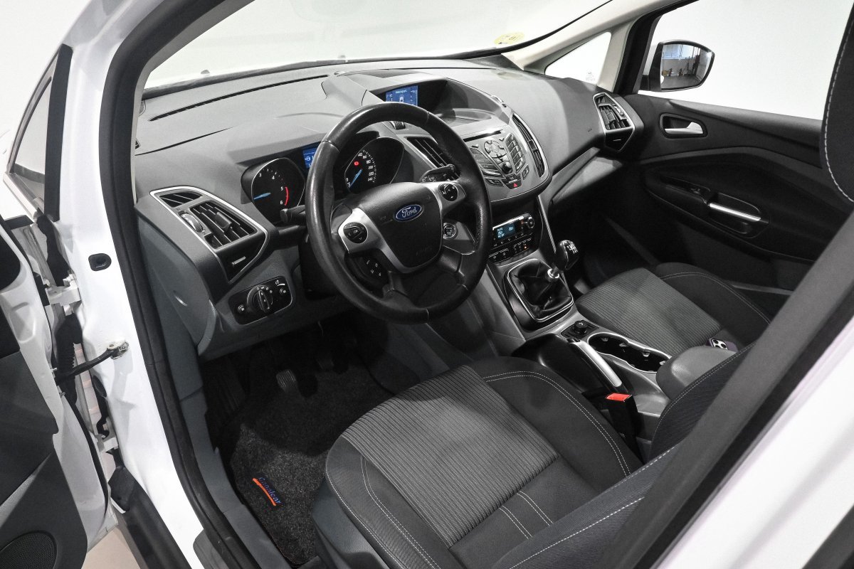 Foto Ford Grand C-MAX 10