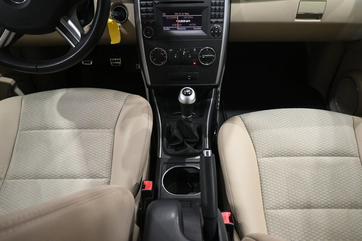 Foto Mercedes-Benz Clase B 17