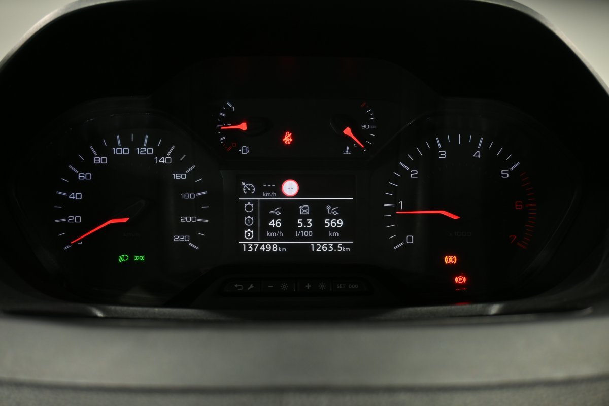 Foto Peugeot Rifter 13