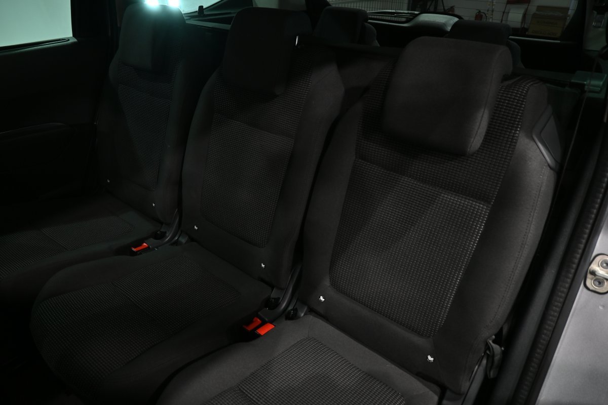 Foto Peugeot 5008 12